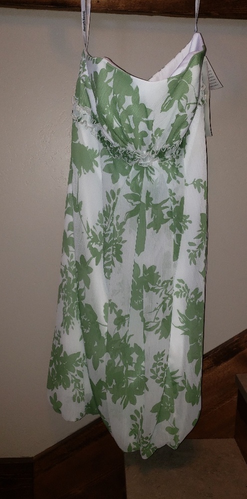 NWT - Davids Bridal Bridesmaid Dress